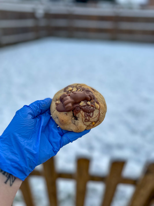 Malteser reindeer stuffed cookie