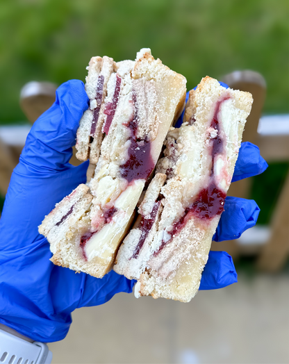 White chocolate & Jammy Dodger blondie slab